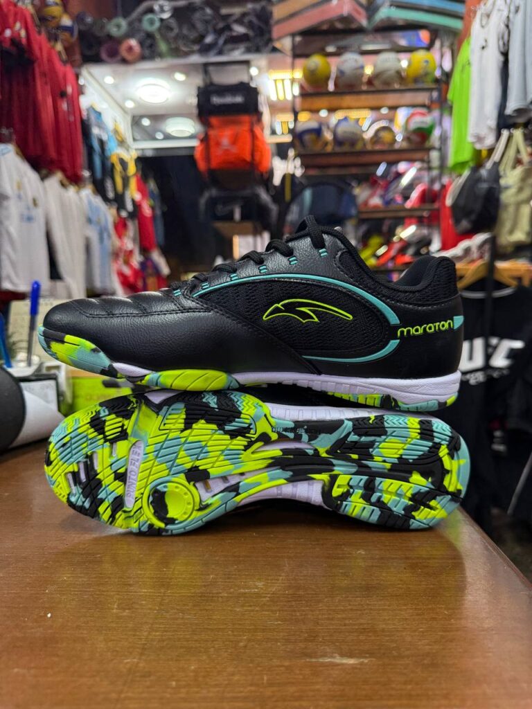 کفش خارجی مخصوص سالن فوتسال ماراتن maraton