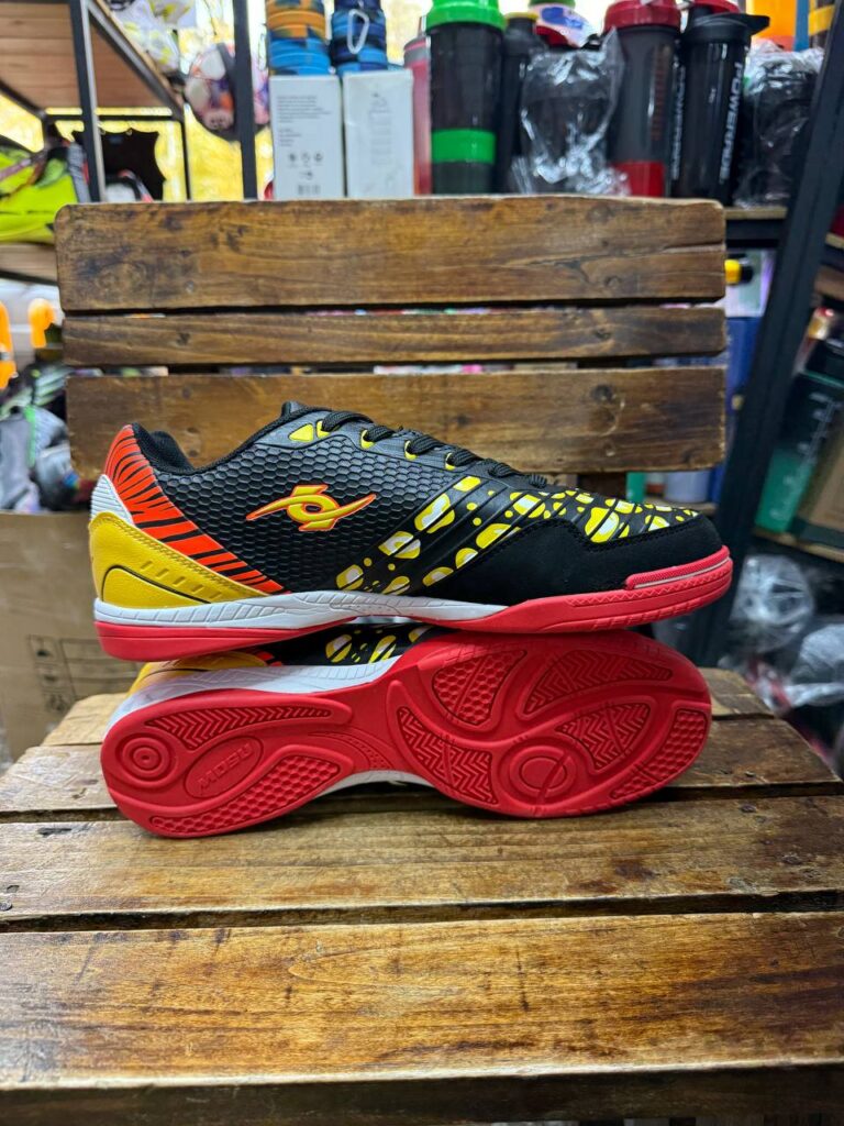 کفش فوتسال موسو مخصوص سالن فوتسال(Mosu)