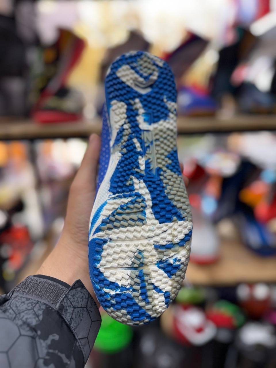 کفش فوتسال آدیداس پردیتور سفید آبی Adidas Predator White Blue