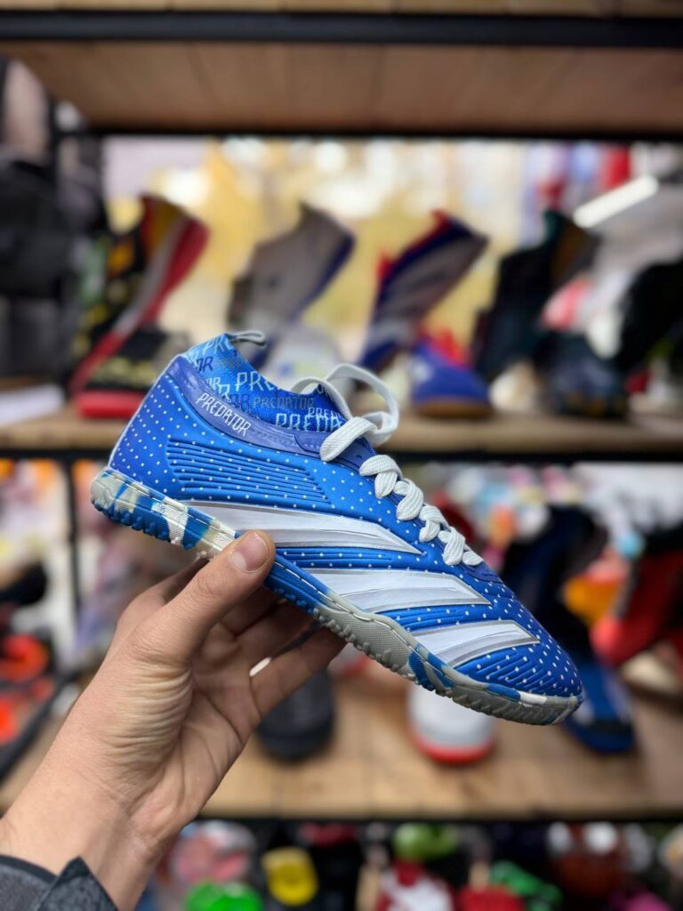 کفش فوتسال آدیداس پردیتور سفید آبی Adidas Predator White Blue