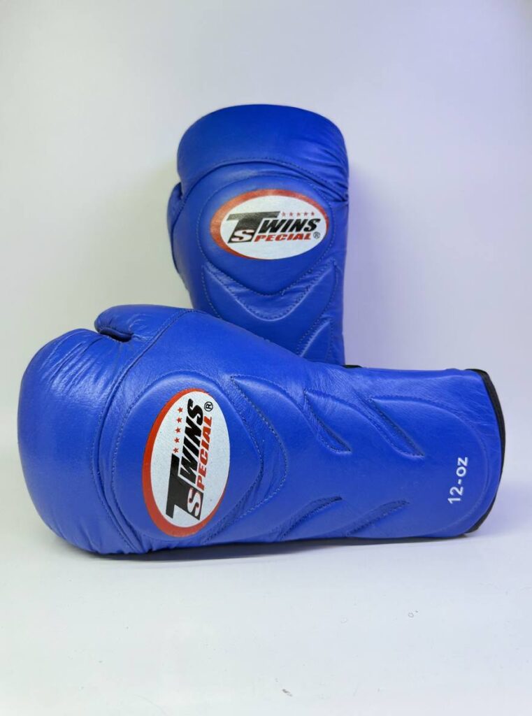 دستکش بوکس آتل دار تمام چرم توینز (Twins)