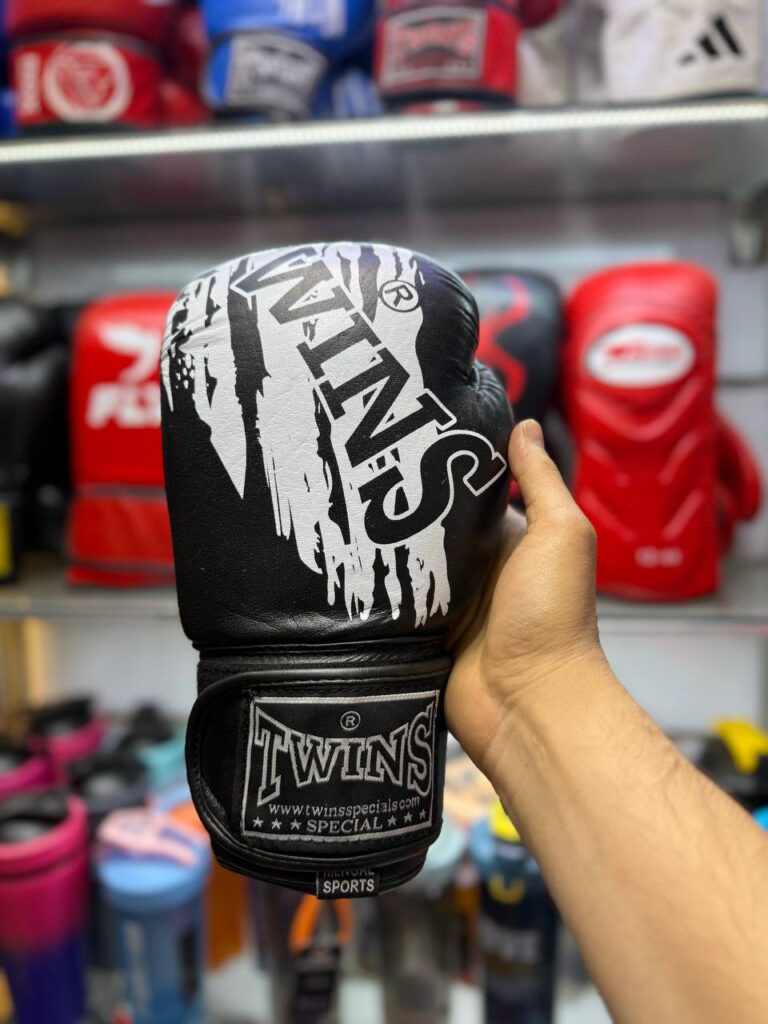 دستکش بوکس تویینز اسپشال مدل super fiter 2026 – 12