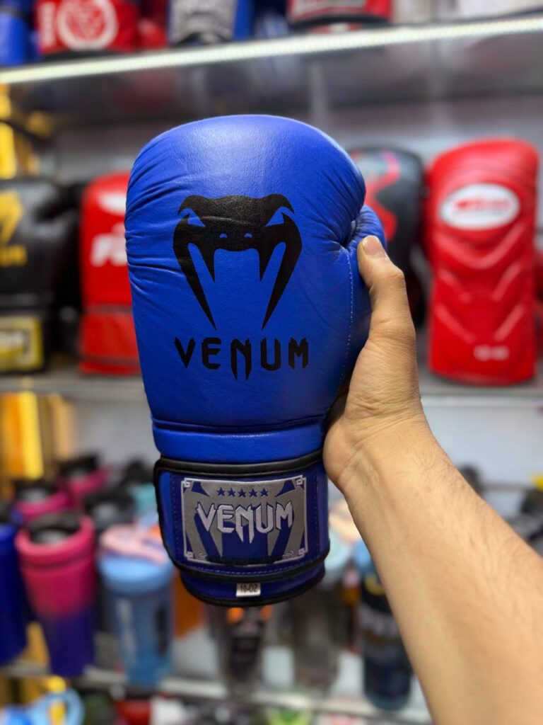 دستکش بوکس چرم ونوم مدل Razor