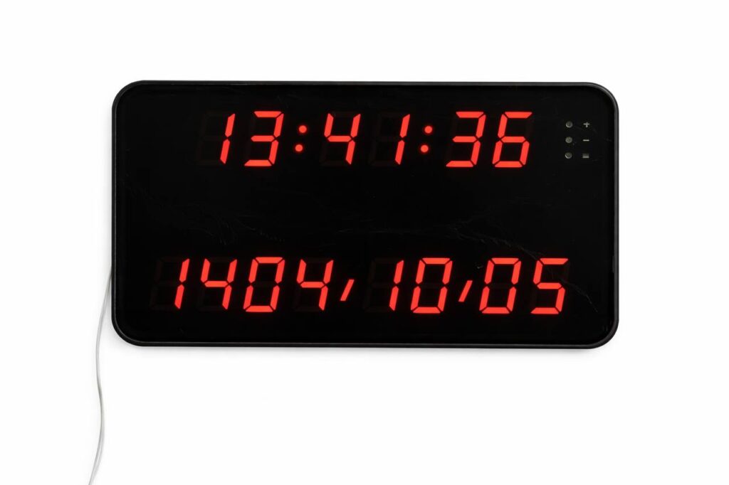 ساعت و تقویم دیجیتالی مخصوص سالن های ورزشی Sport watch